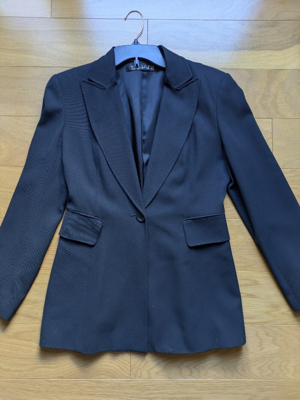 Tahari Black Women's Wool Blend Blazer Jacket Sz 8